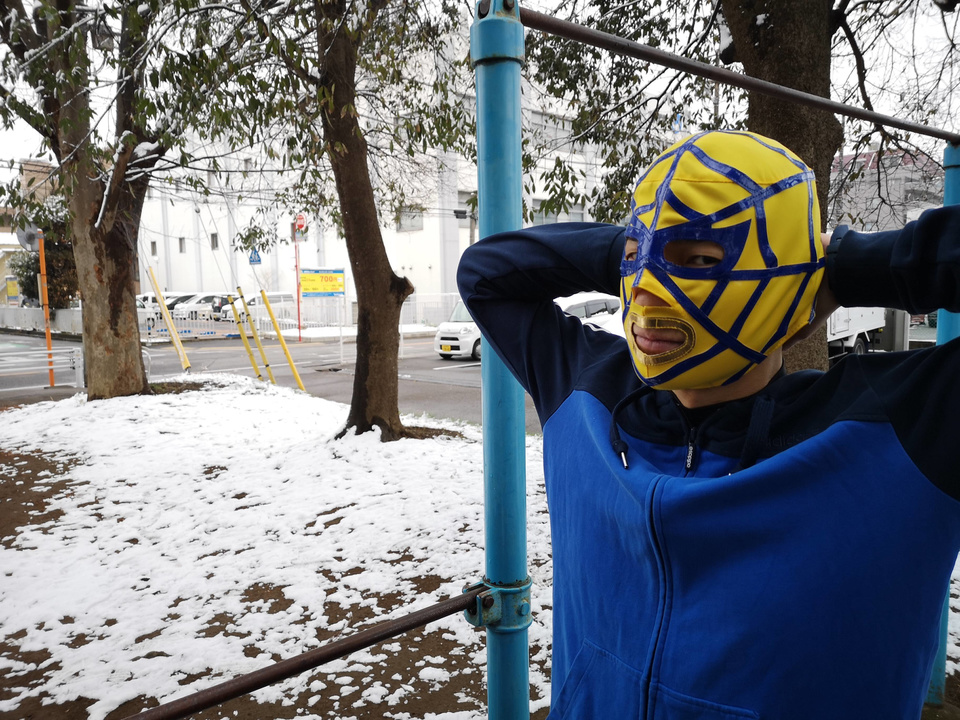 中谷高志,TAKASHI NAKATANI,ファミリーロマンス,石井裕一,yuichi ishii,人間レンタル屋,family romance,代理出席,代行