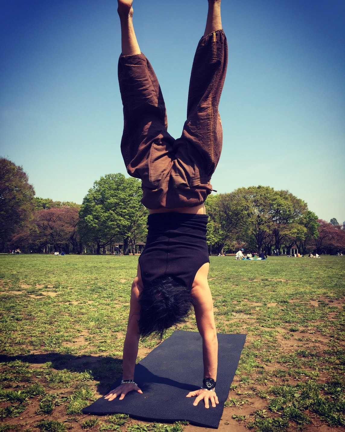 黒戌仁,JIN KUROINU,ファミリーロマンス,石井裕一,yuichi ishii,人間レンタル屋,family romance,代理出席,代行