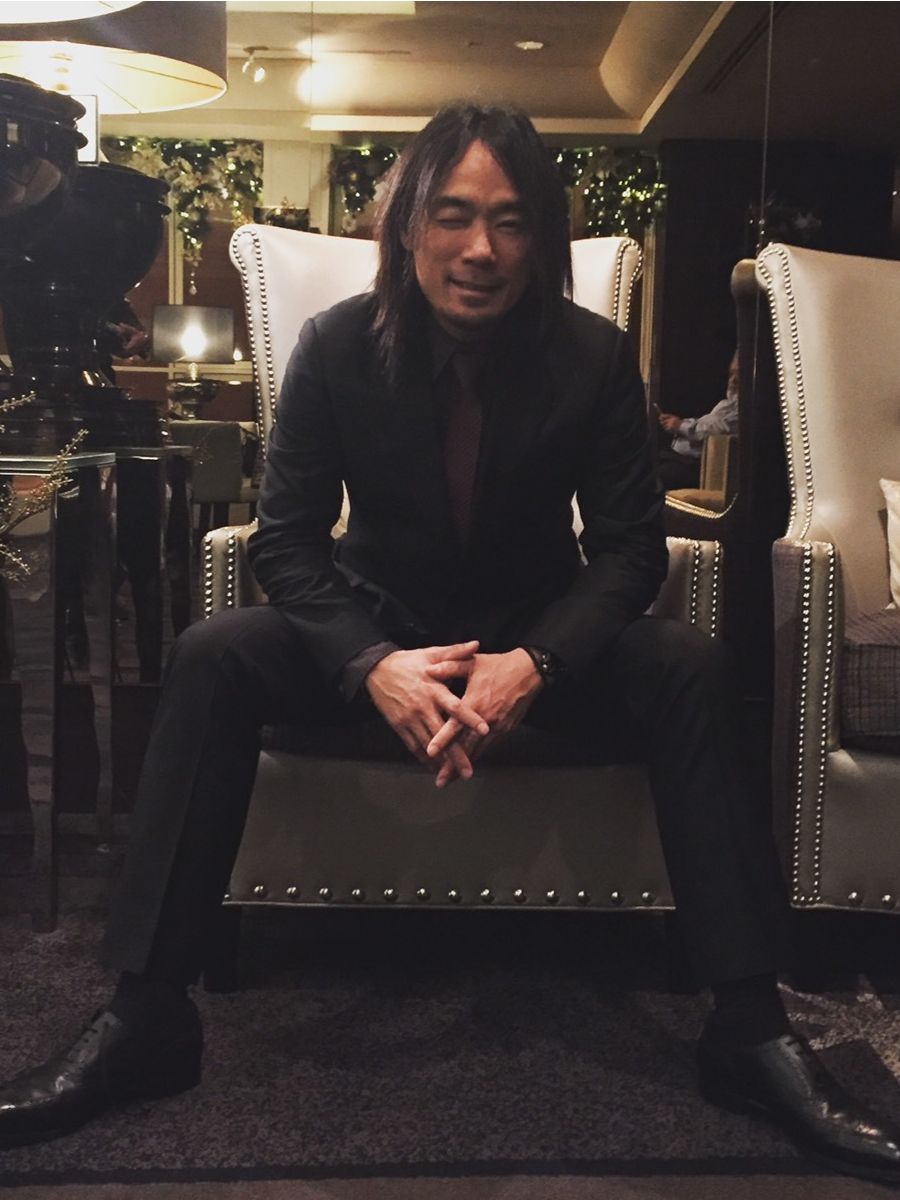 黒戌仁,JIN KUROINU,ファミリーロマンス,石井裕一,yuichi ishii,人間レンタル屋,family romance,代理出席,代行