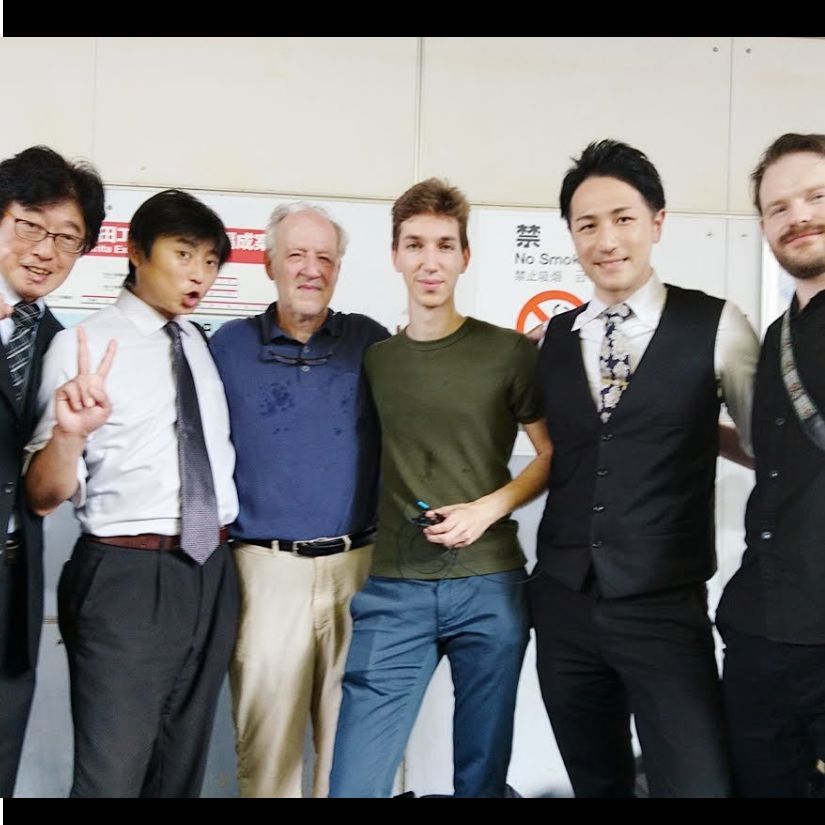 石井裕一,ファミリーロマンス