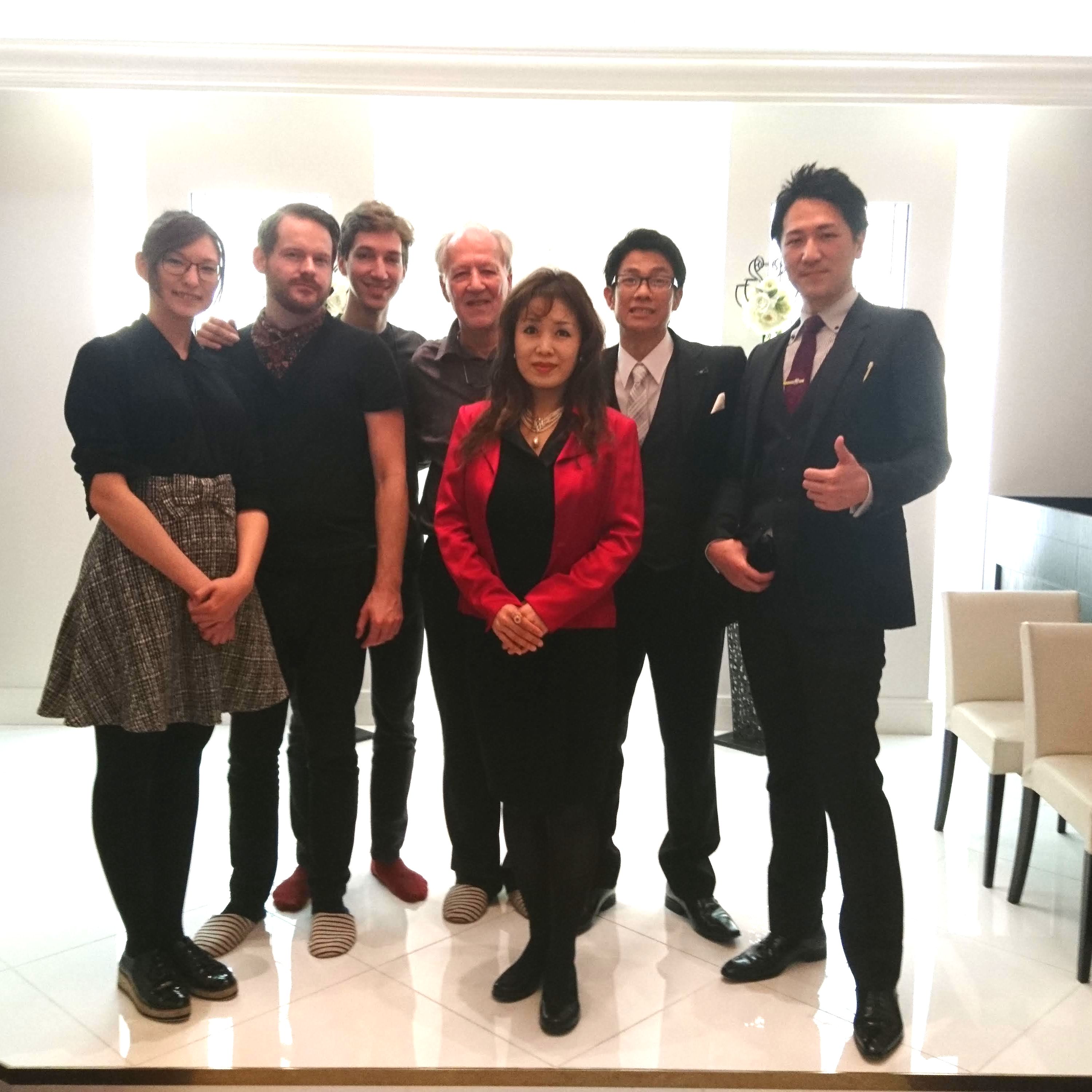 石井裕一,ファミリーロマンス